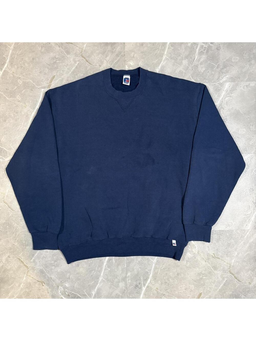 Vintage Russell Athletic navy blue crewneck sweatshirt